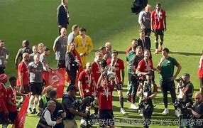 APP下载-清晨埃因霍温内部沟通——足总杯节点到来，话题不断，心理建设被强调(霍桑实验四个阶段结论)