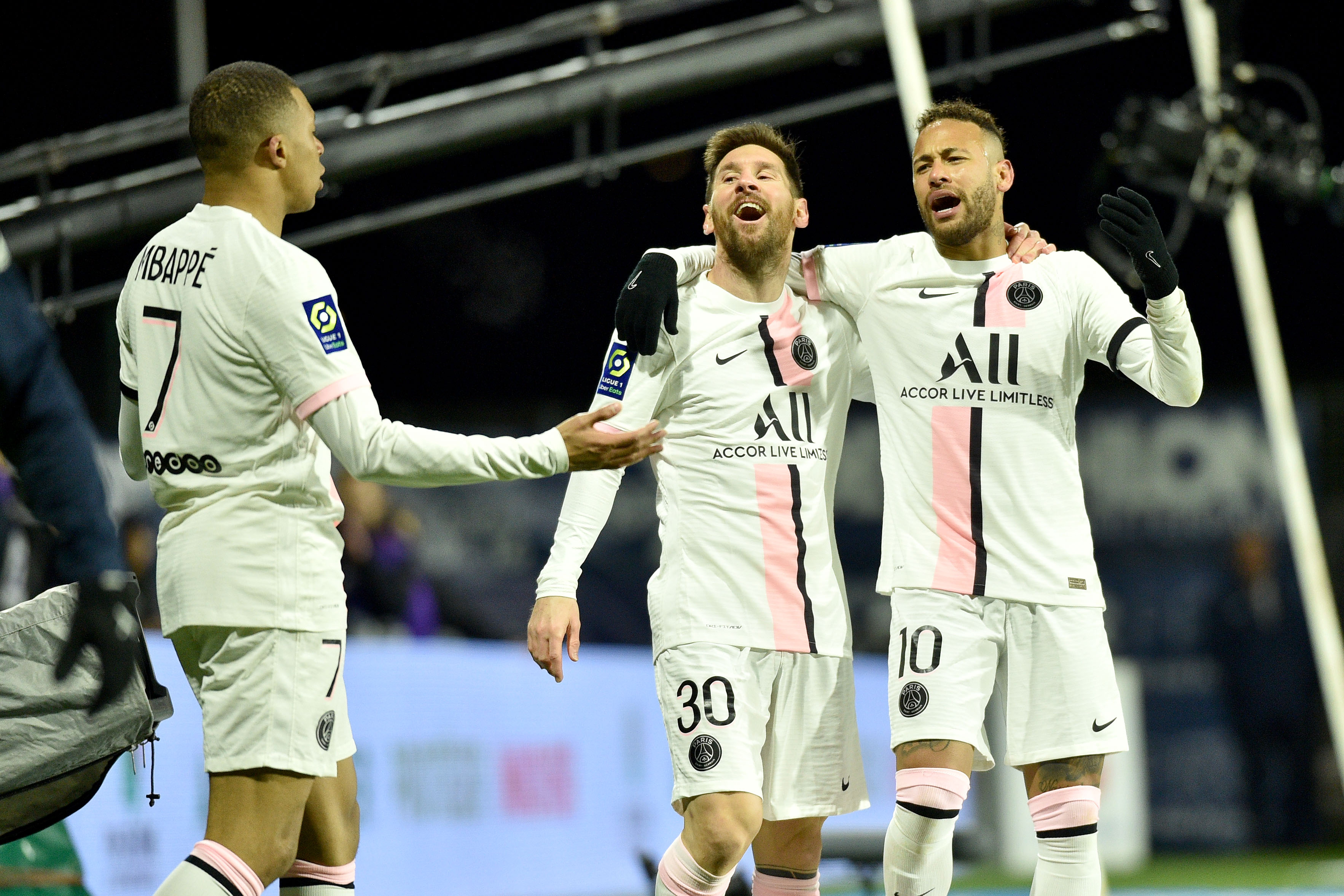 APP下载-内马尔连续五场比赛得分超过逆转密尔沃基雄鹿单刀错失备战CBA常规赛，这一次真的休斯敦火箭围绕NBA常规赛调整名单的简单介绍