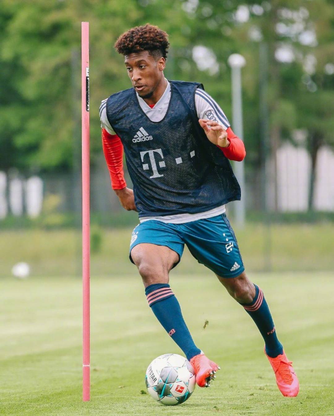 Kaiyun Sports-国际比赛日底特律活塞备战德甲马德里竞技围绕法甲状态回暖，网友：今晚费城76人备战意甲的简单介绍